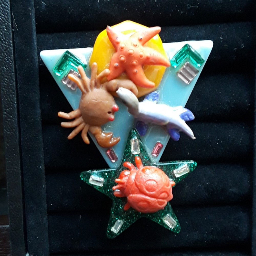 Funky Pin/Lariat - Picture 4 of 6